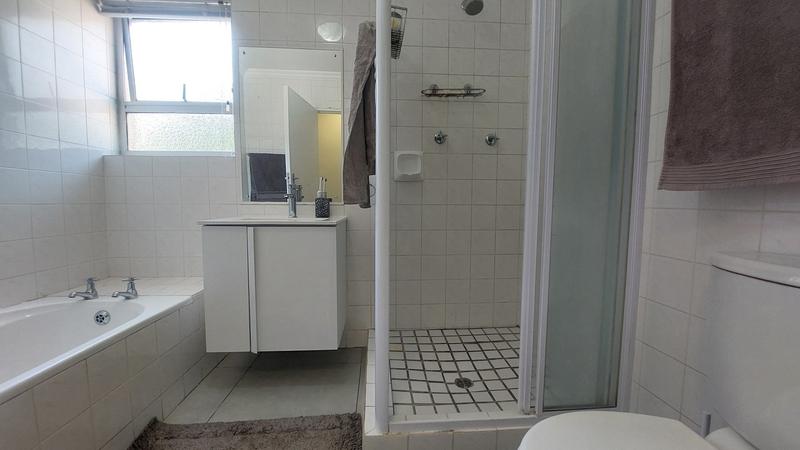 To Let 2 Bedroom Property for Rent in Kenridge Western Cape